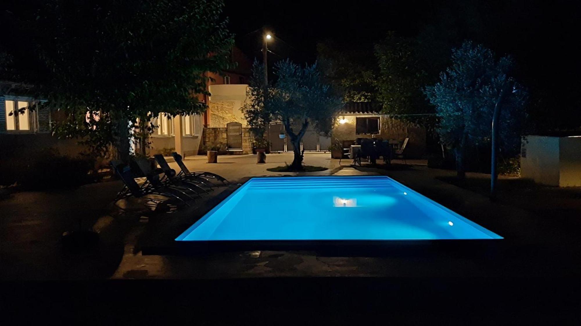Ferienhaus Aqua Mit Pool Jadreski ภายนอก รูปภาพ