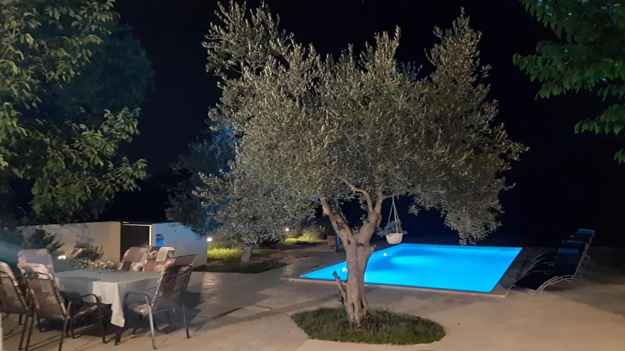 Ferienhaus Aqua Mit Pool Jadreski ภายนอก รูปภาพ
